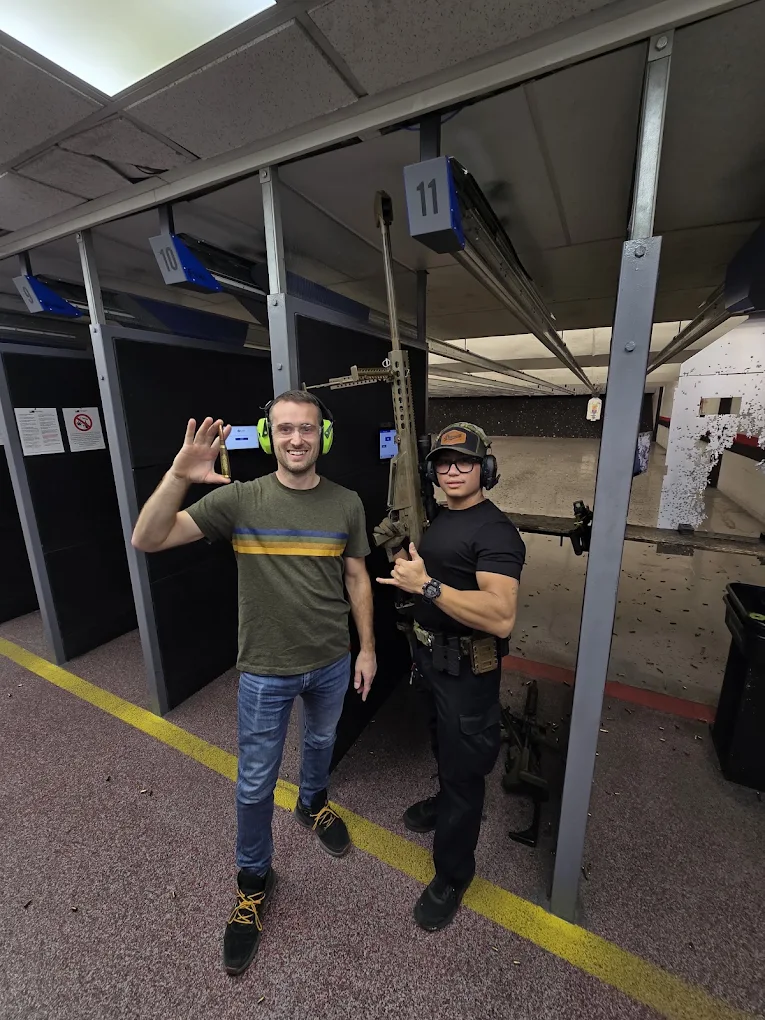 Machine Gun Experience guest with a professional range officer